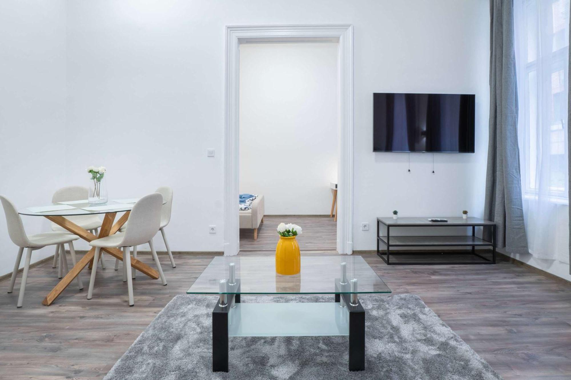 Silverlight 2bedroom D40 Apartment *